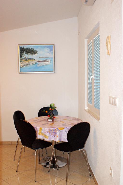 Kairos - Bili 9 Apartment