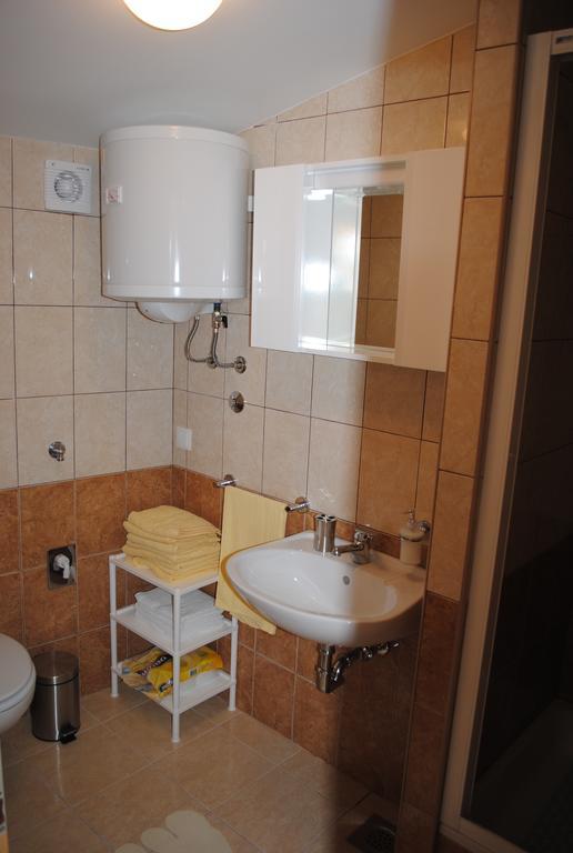 Kairos - Bili 9 Apartment *