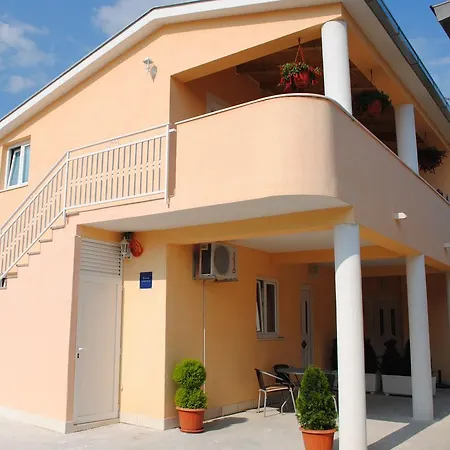 Apartments Kairos - Bili 9 Kaštela Chambre photo